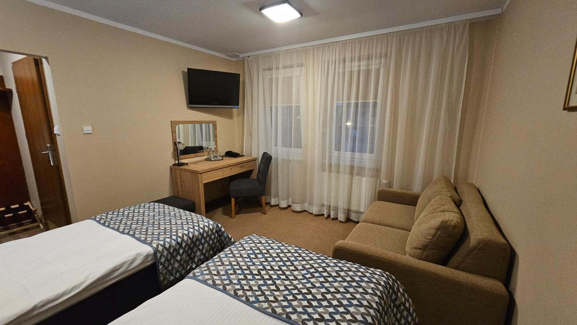 Hotel Sypniewo Маргонін Екстер'єр фото