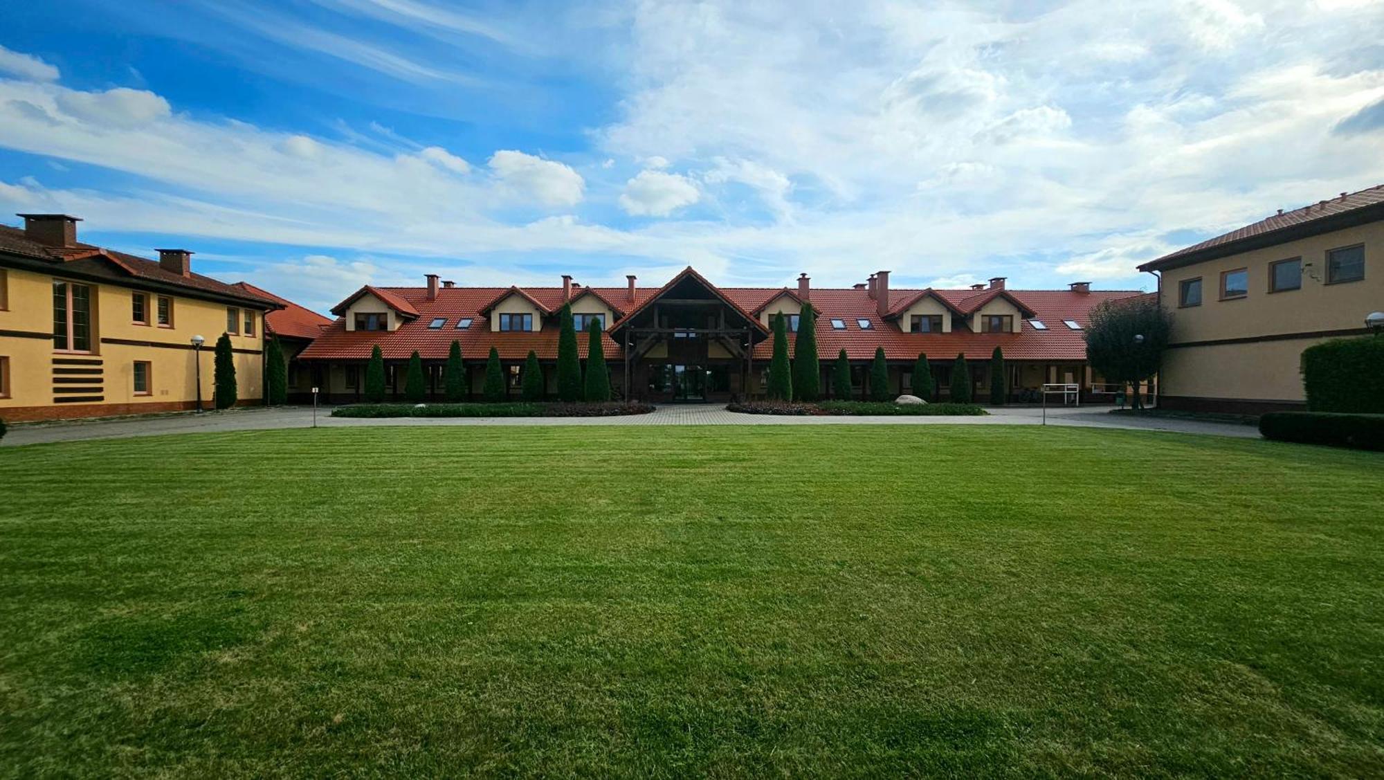 Hotel Sypniewo Маргонін Екстер'єр фото