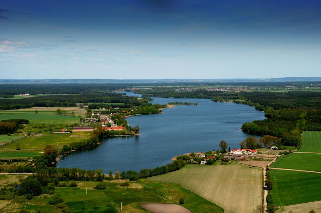 Hotel Sypniewo Маргонін Екстер'єр фото